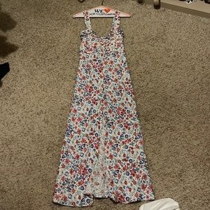 long floral dress. never worn!!! size small from zara super comfy and cute